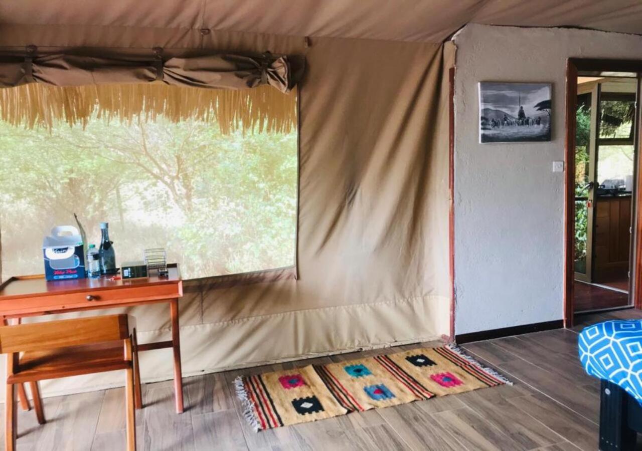 Oldonyo Orok Lodge Kajiado Exterior photo