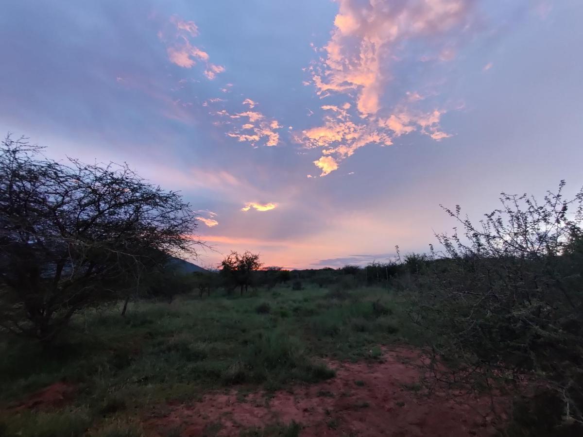 Oldonyo Orok Lodge Kajiado Exterior photo