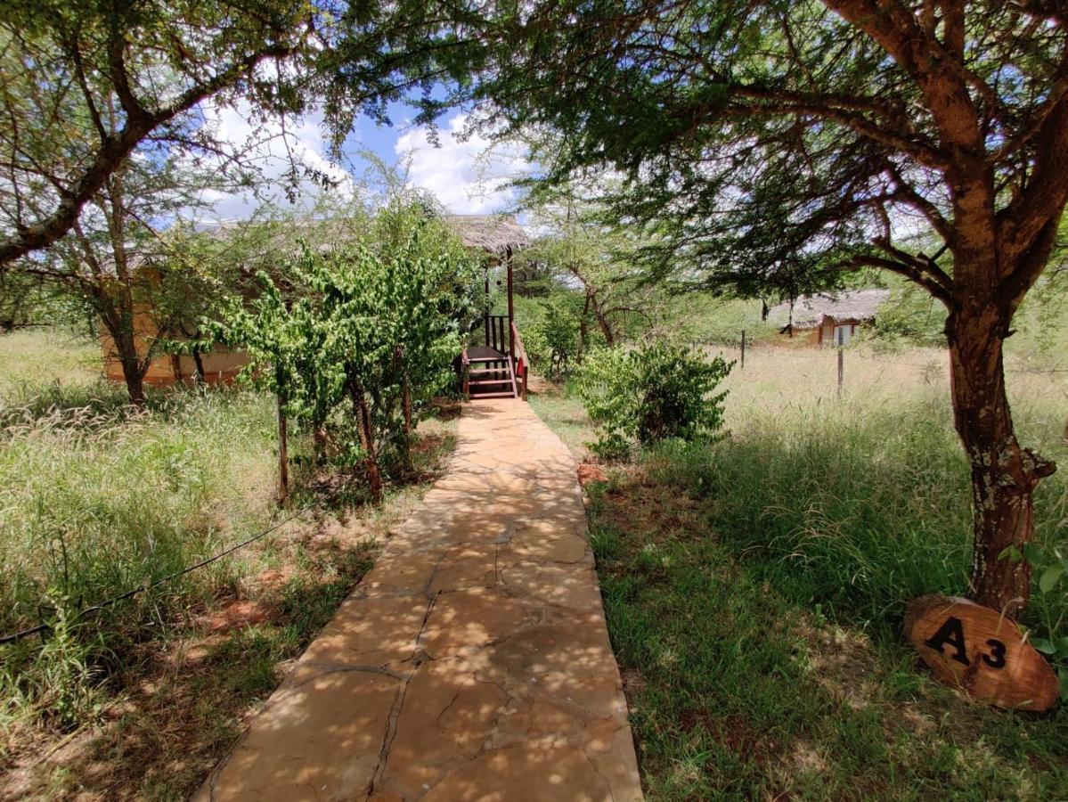Oldonyo Orok Lodge Kajiado Exterior photo