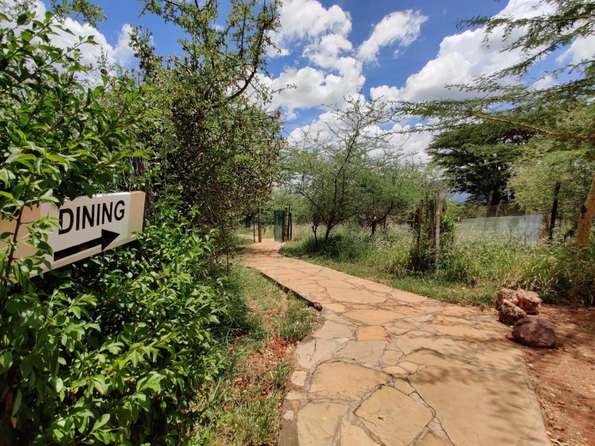 Oldonyo Orok Lodge Kajiado Exterior photo