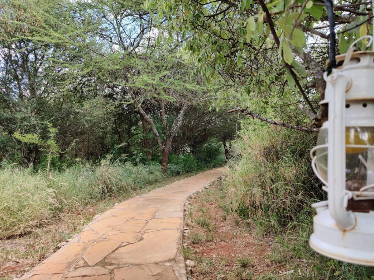 Oldonyo Orok Lodge Kajiado Exterior photo
