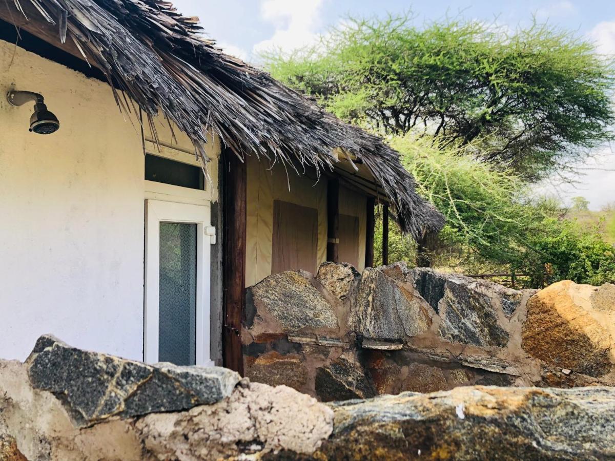 Oldonyo Orok Lodge Kajiado Exterior photo