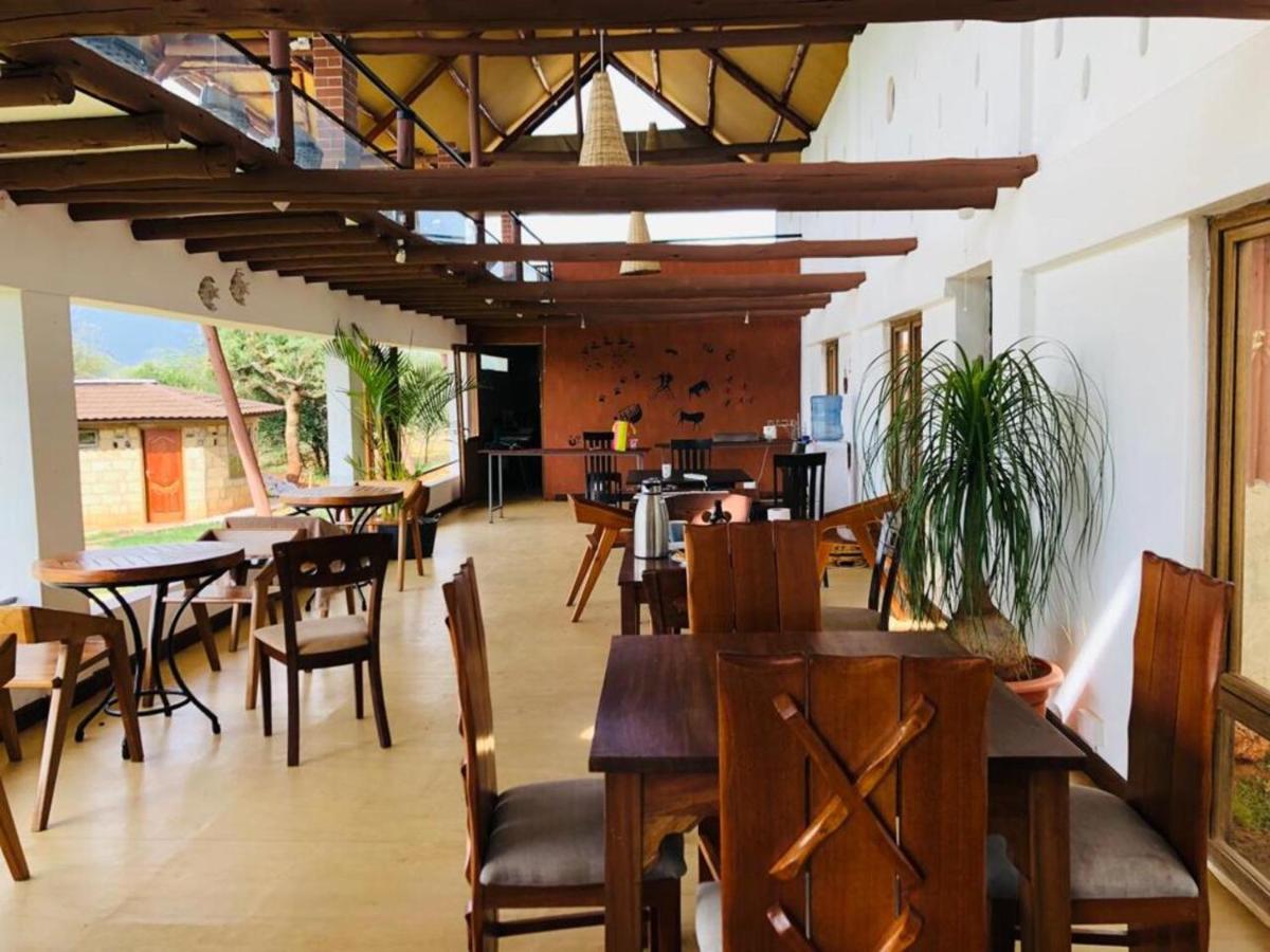 Oldonyo Orok Lodge Kajiado Exterior photo